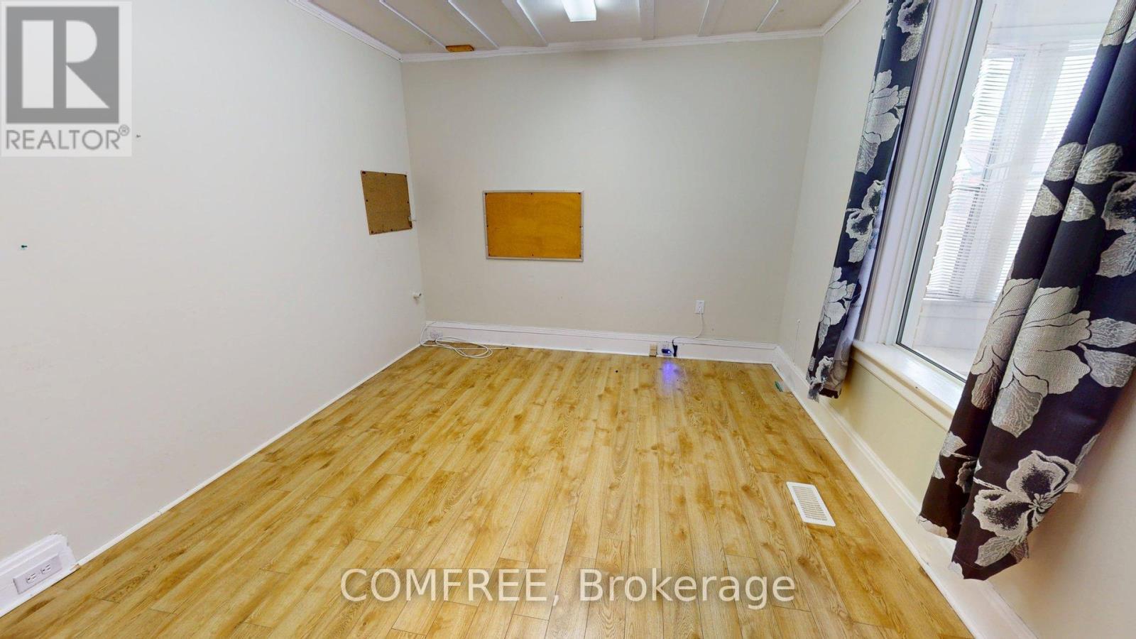 1405 King Street E, Cambridge, ON