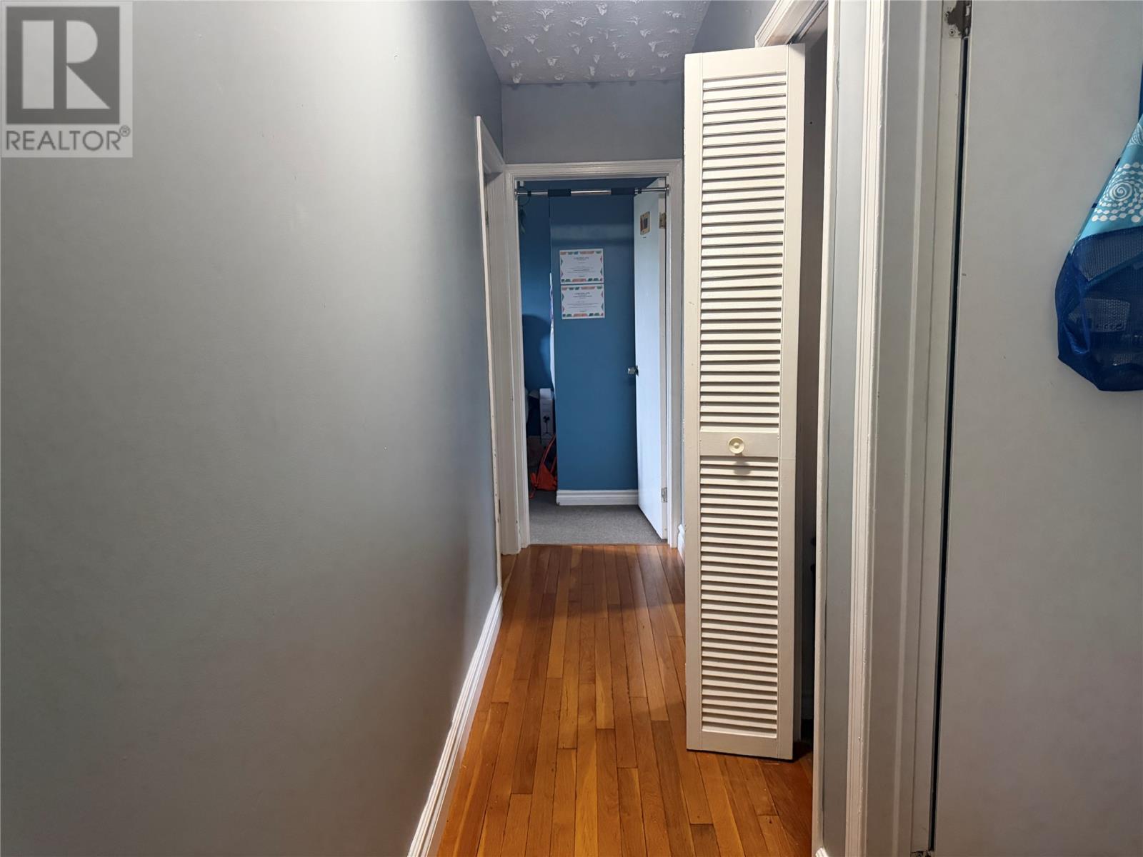 231-233 Creston Boulevard, Creston, NL - Indoor Photo Showing Other Room