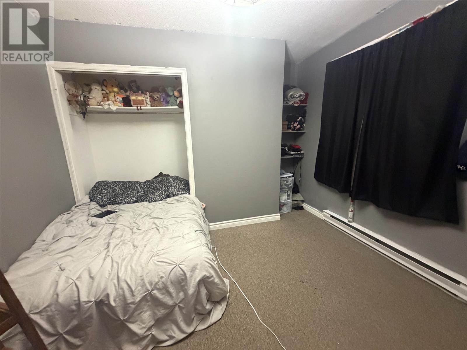 231-233 Creston Boulevard, Creston, NL - Indoor Photo Showing Bedroom