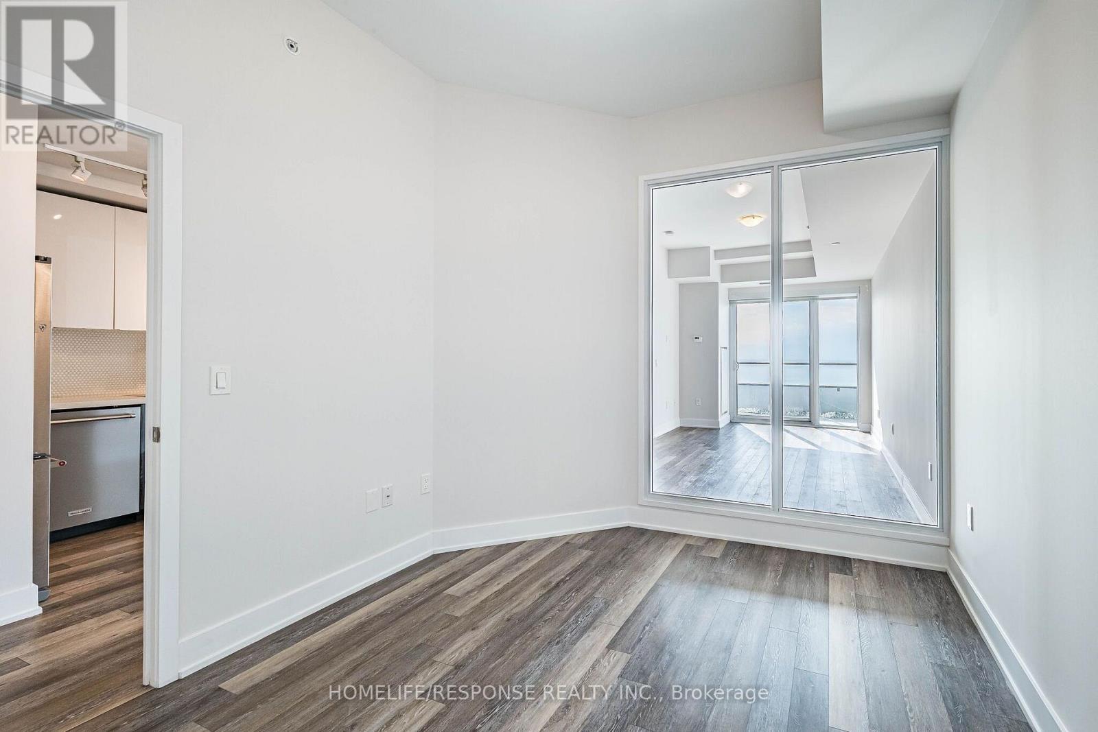 1008 - 20 Shore Breeze Drive, Toronto, ON