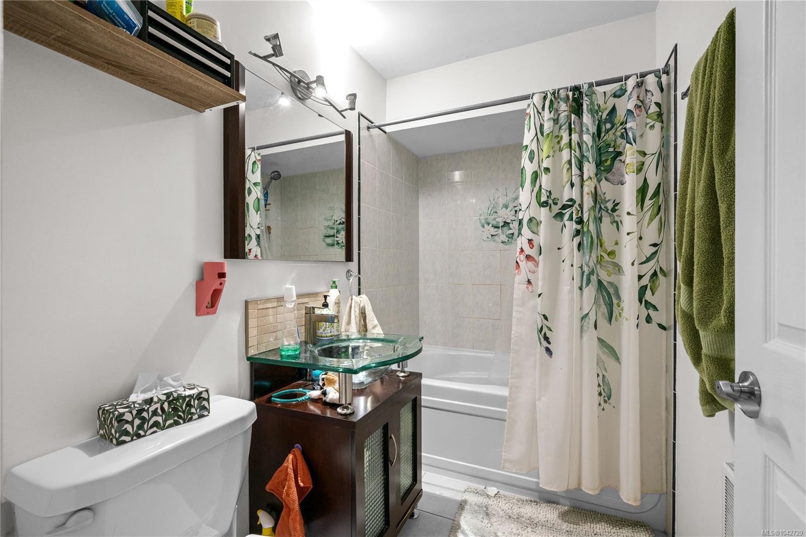 314 Bessborough Ave, View Royal, BC