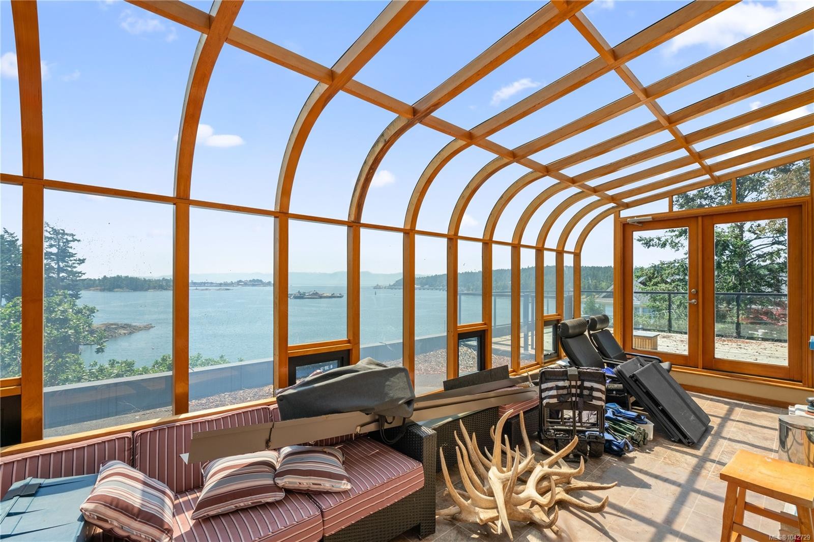 314 Bessborough Ave, View Royal, BC