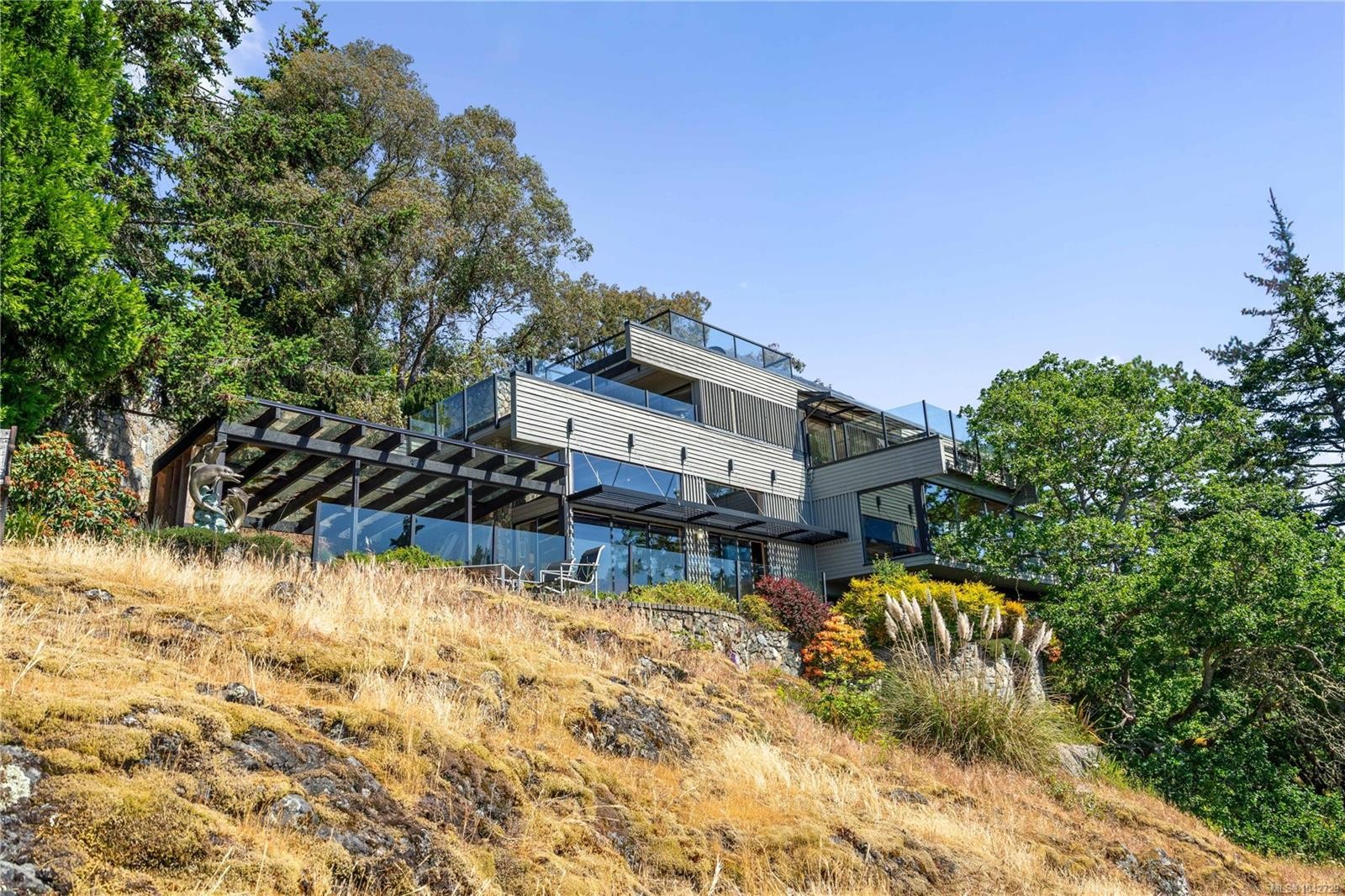 314 Bessborough Ave, View Royal, BC