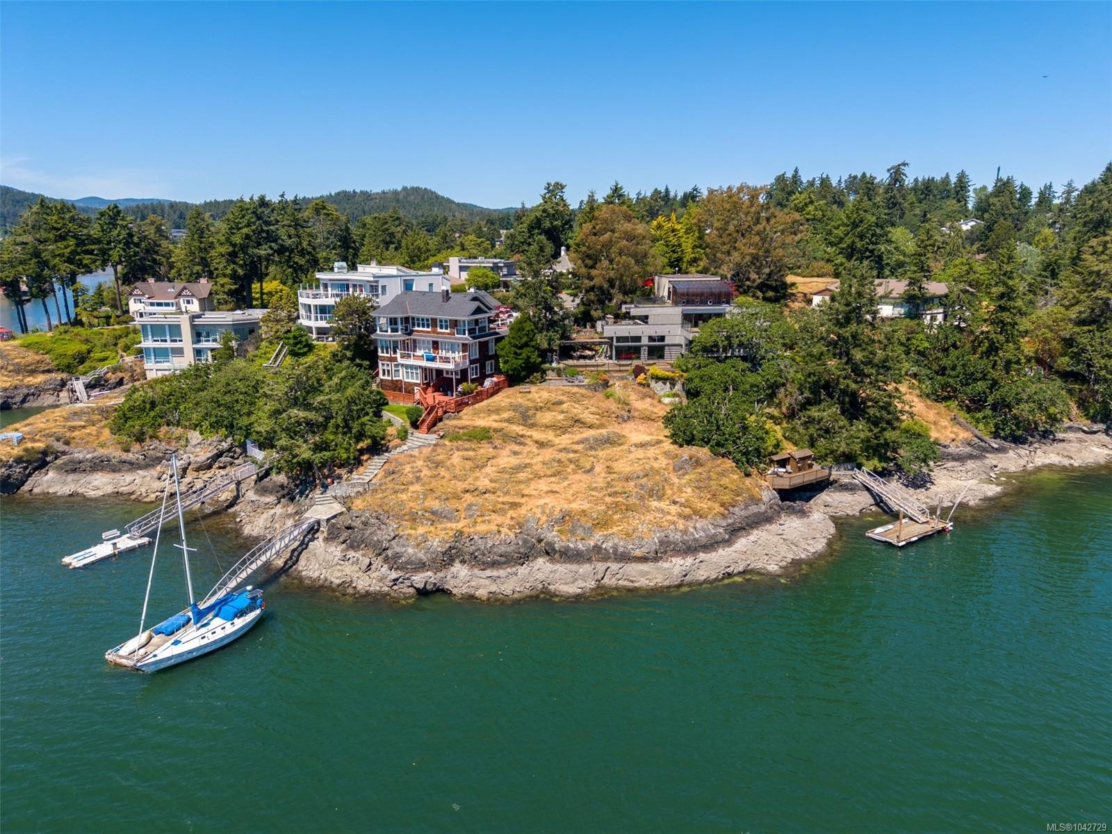 314 Bessborough Ave, View Royal, BC