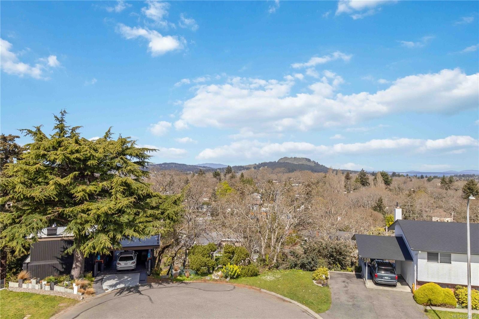 3700 Kootenay Pl, Saanich, BC