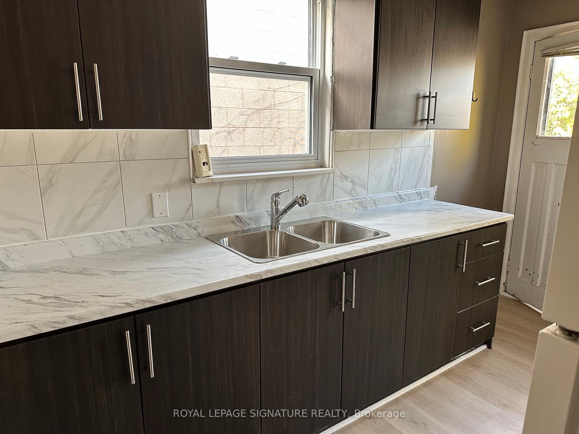 1062 Main Street W, Hamilton, ON