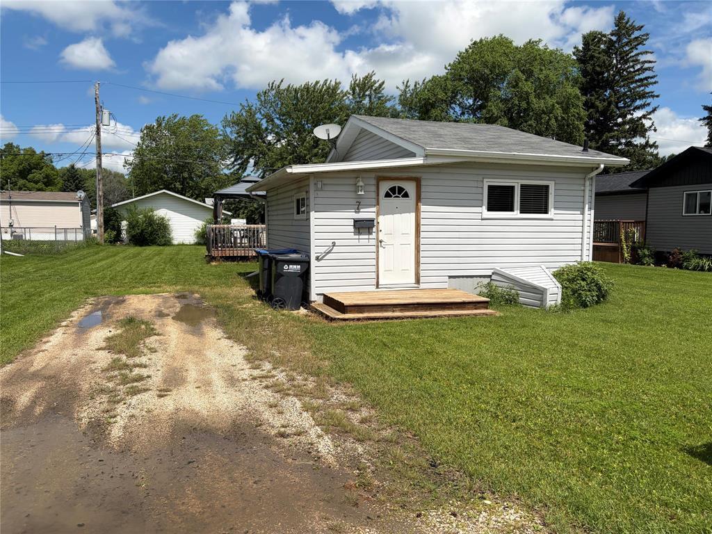 7 Maple Avenue, Carman, MB