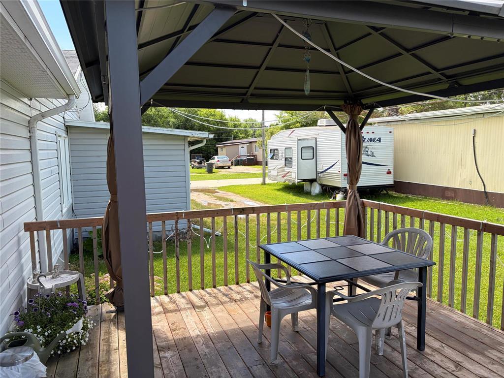 7 Maple Avenue, Carman, MB