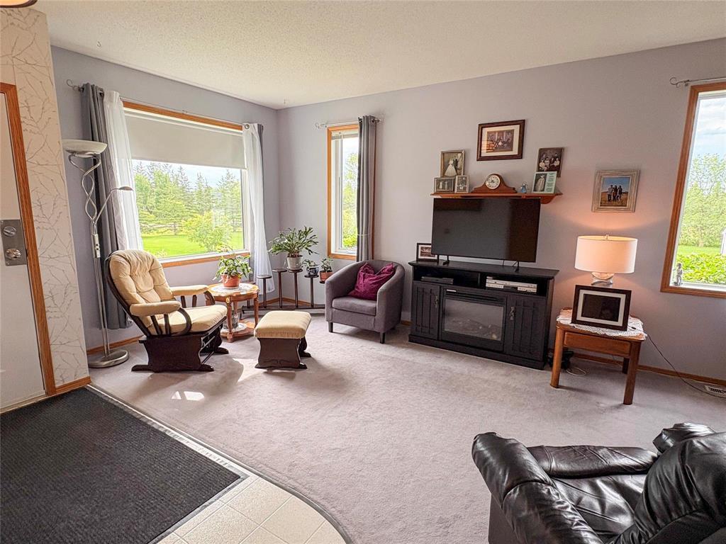 80 Walker Avenue, Forrest, MB