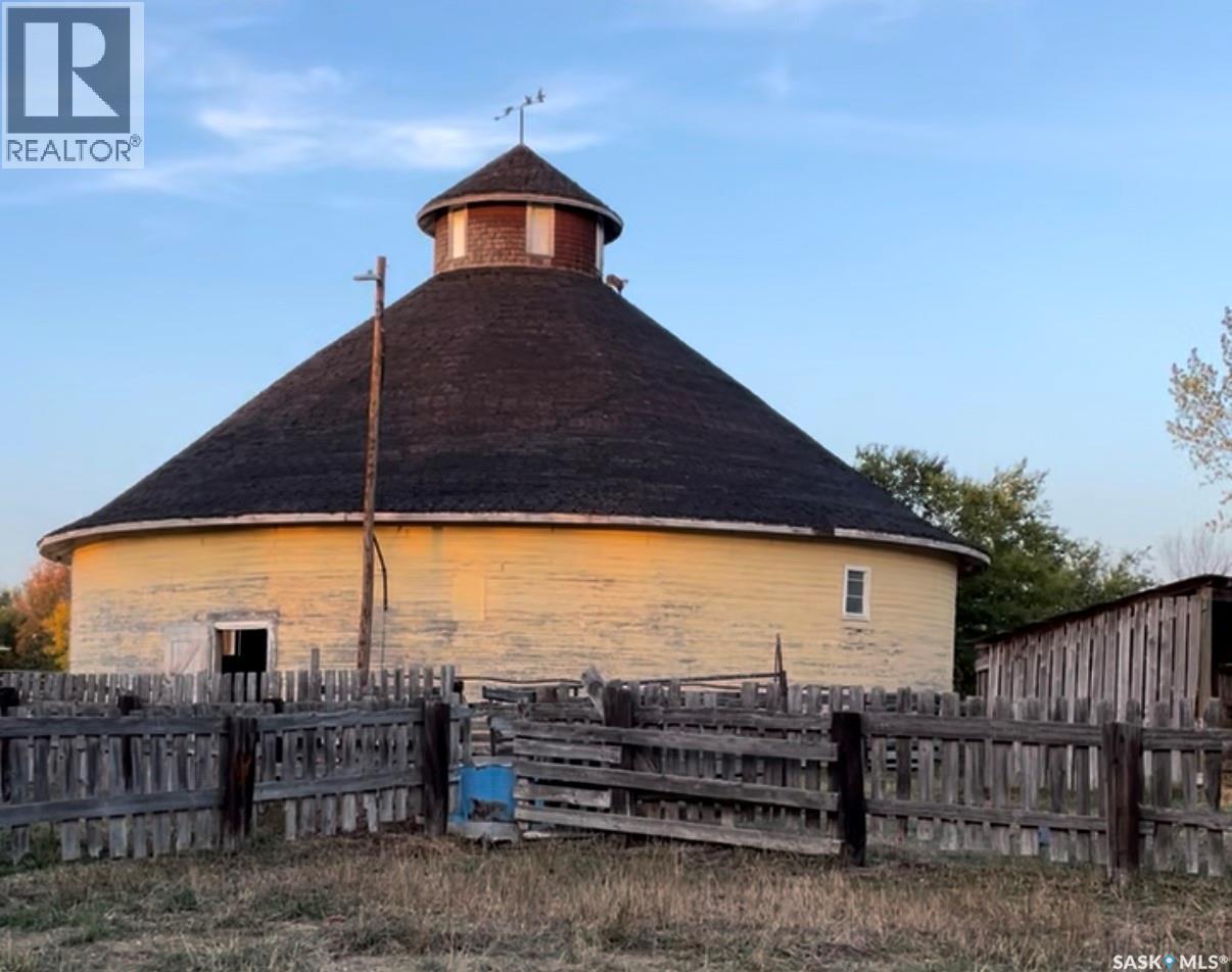 Se 21-14-22-W2, Rouleau, SK