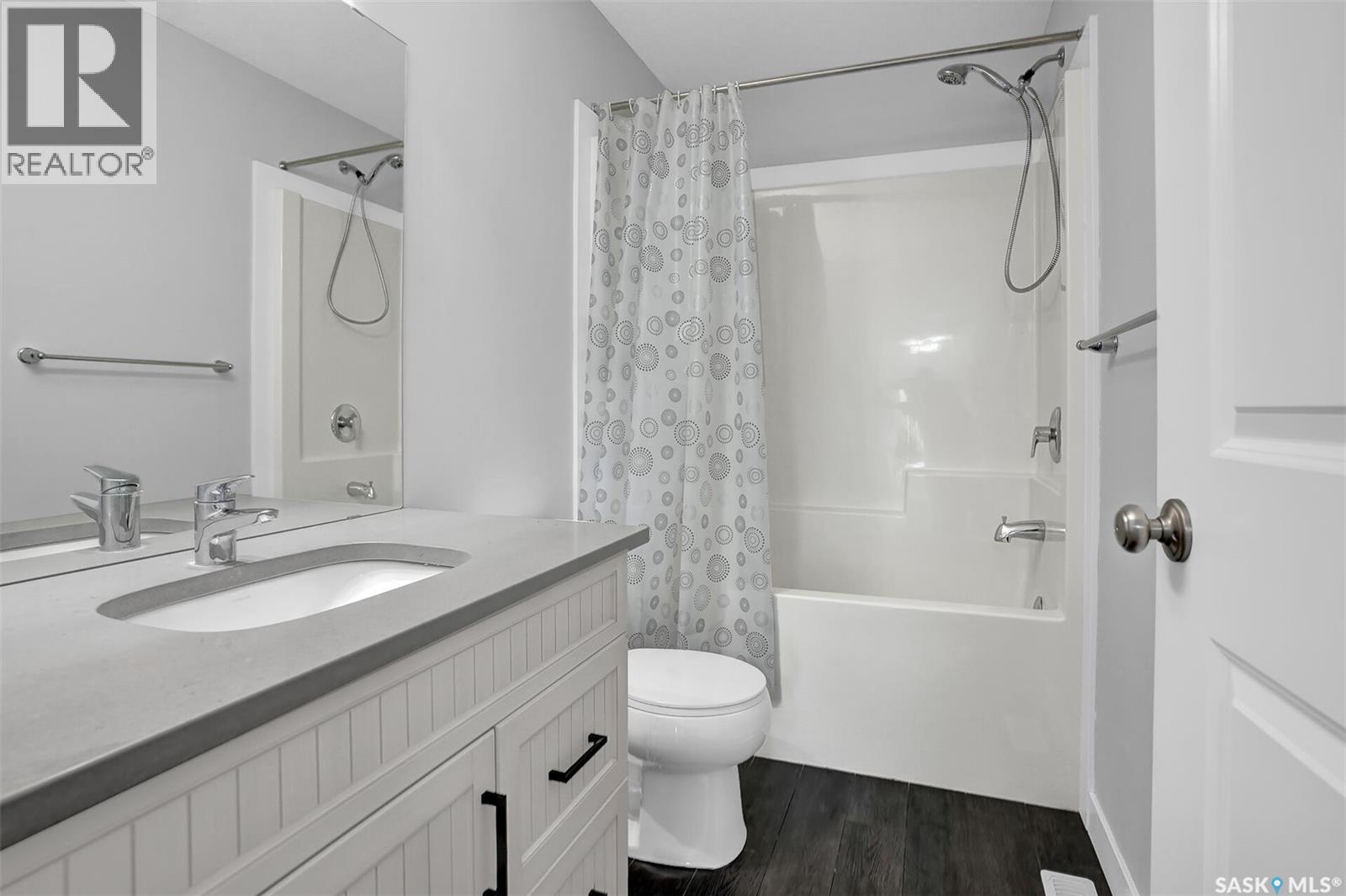 3229 Green Water Drive, Regina, SK