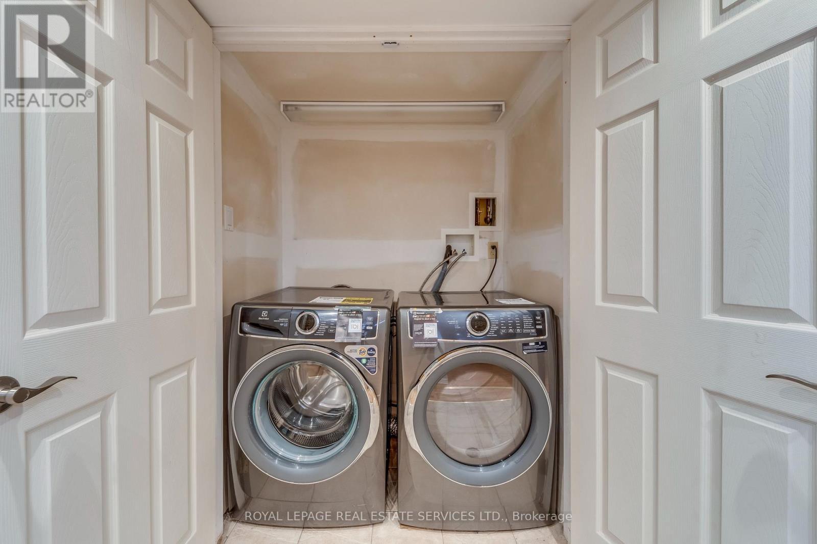 3390 Chartrand Crescent, Mississauga, ON
