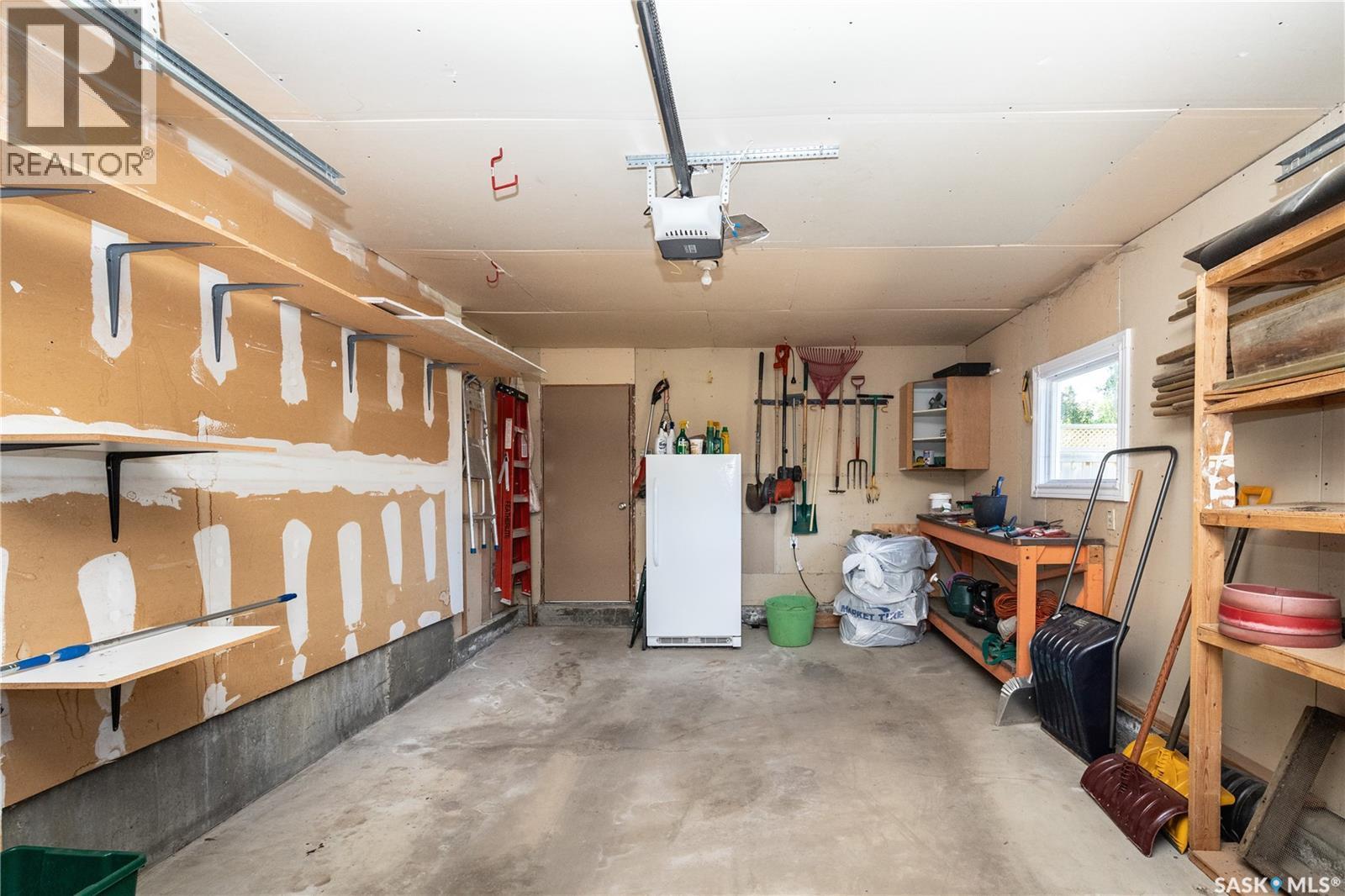 102 Wakaw Crescent, Saskatoon, SK