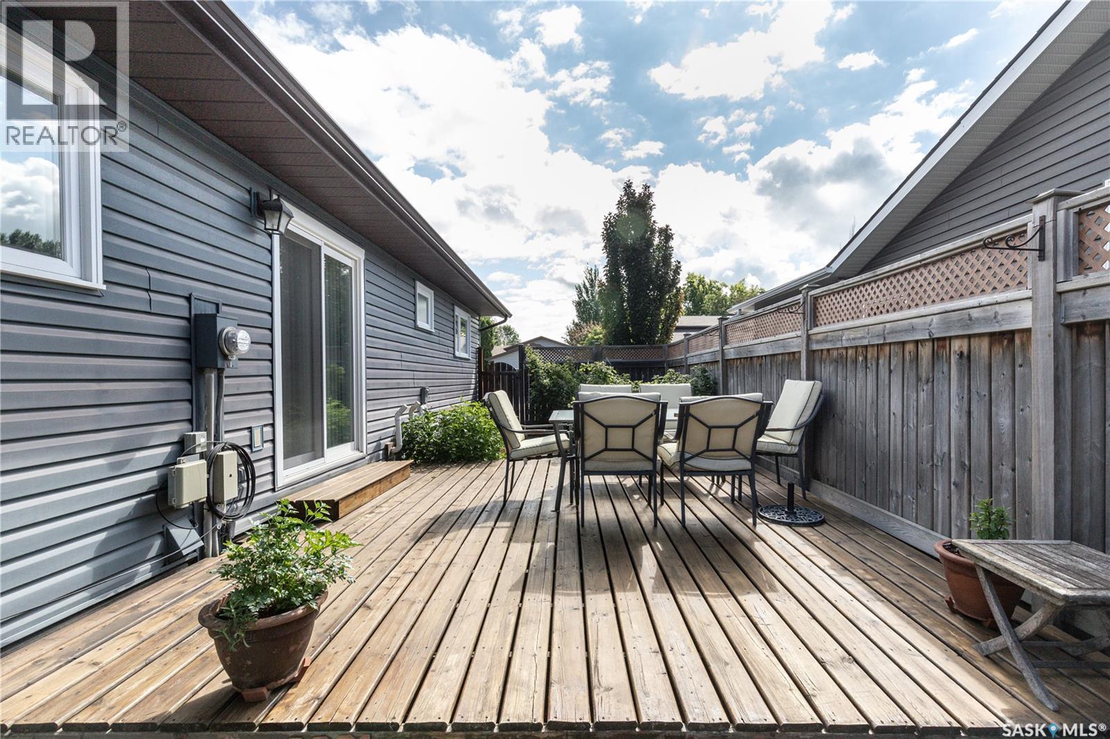 102 Wakaw Crescent, Saskatoon, SK