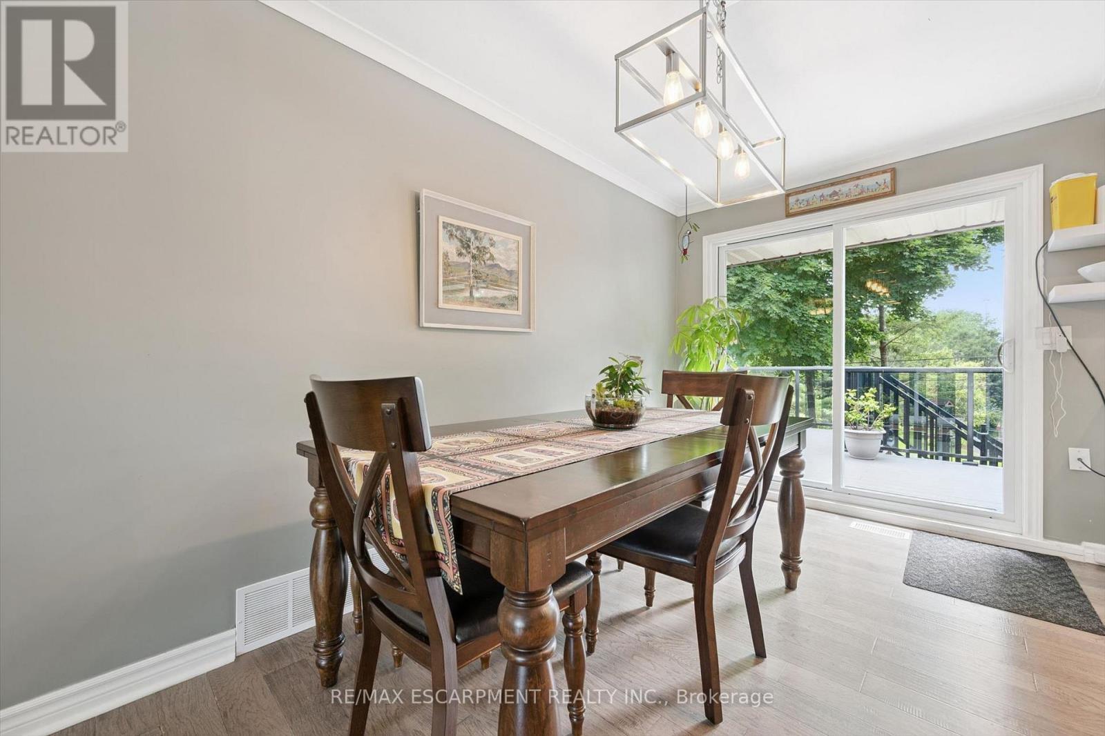 98 Stonybrook Drive, Kitchener, ON