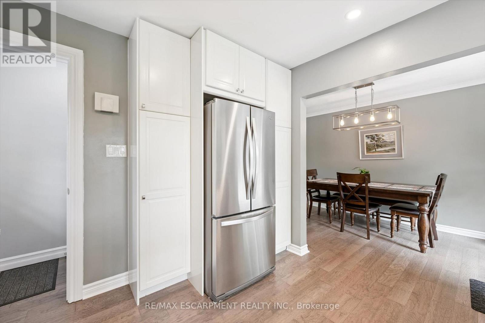 98 Stonybrook Drive, Kitchener, ON