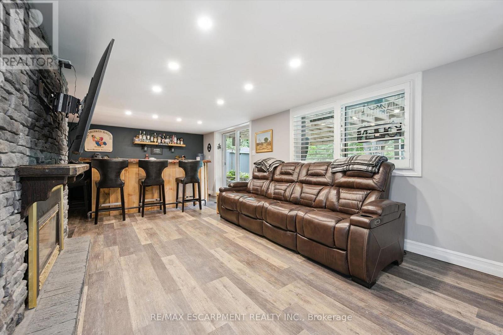 98 Stonybrook Drive, Kitchener, ON