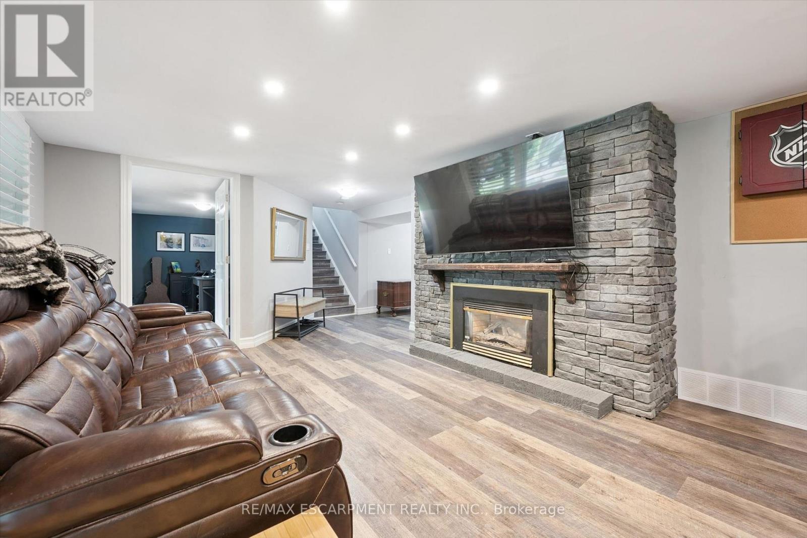 98 Stonybrook Drive, Kitchener, ON