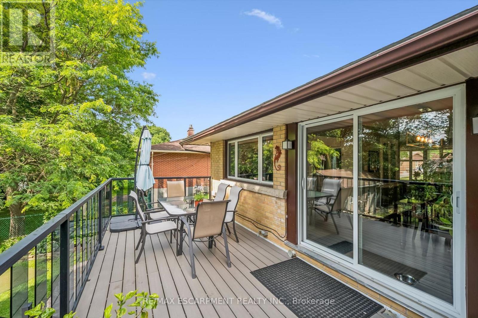 98 Stonybrook Drive, Kitchener, ON
