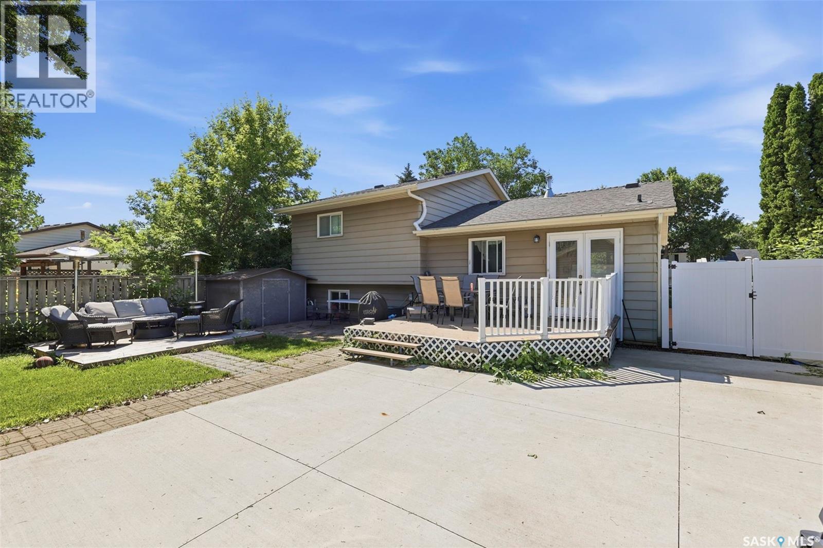 123 Kirkpatrick Crescent, Saskatoon, SK