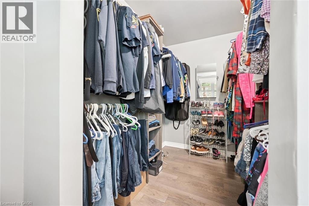 98 Stonybrook Drive, Kitchener, ON