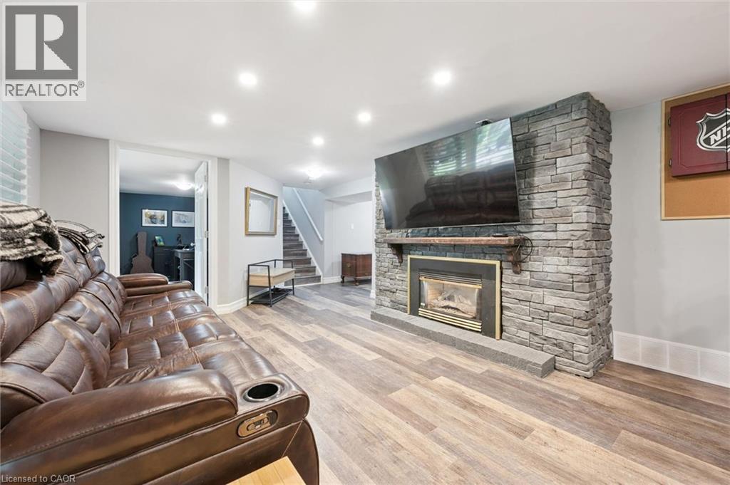 98 Stonybrook Drive, Kitchener, ON