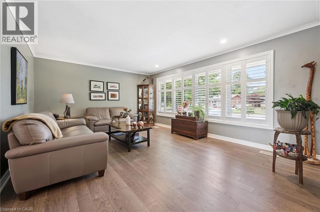 98 Stonybrook Drive, Kitchener, ON