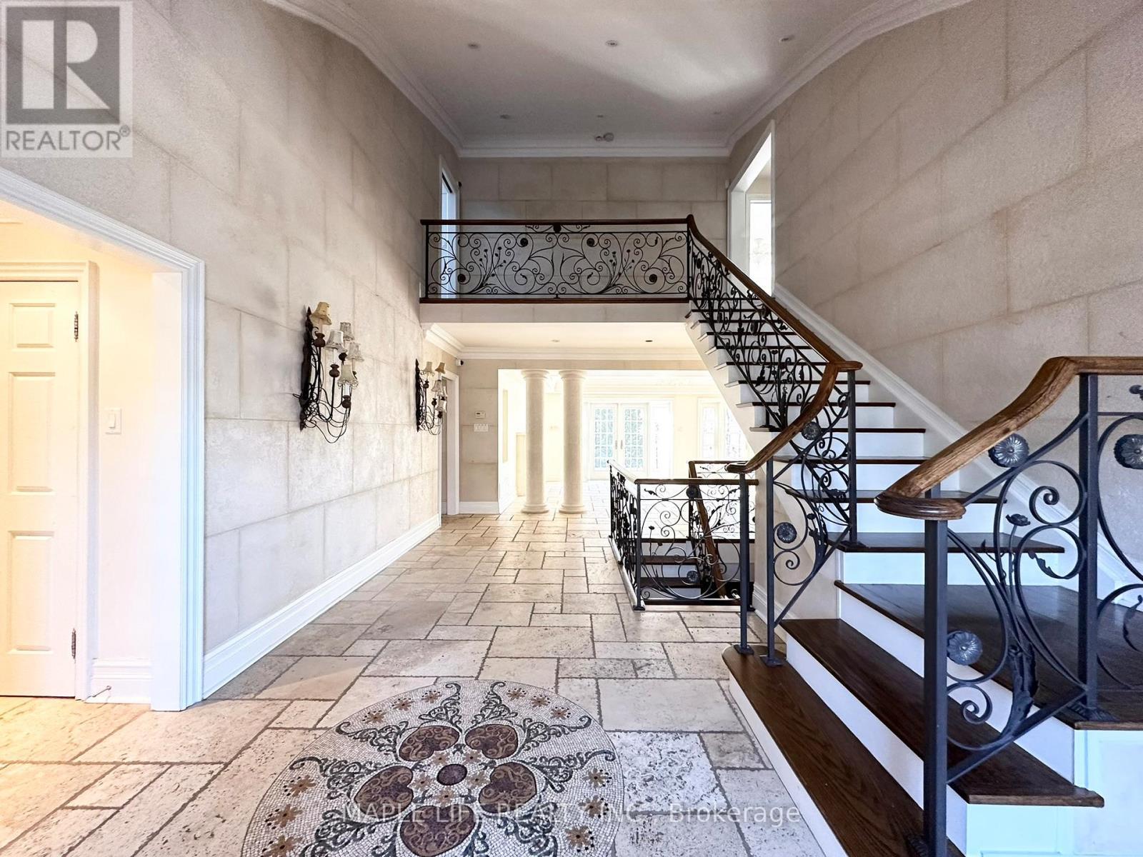 16 Brian Cliff Drive, Toronto, ON