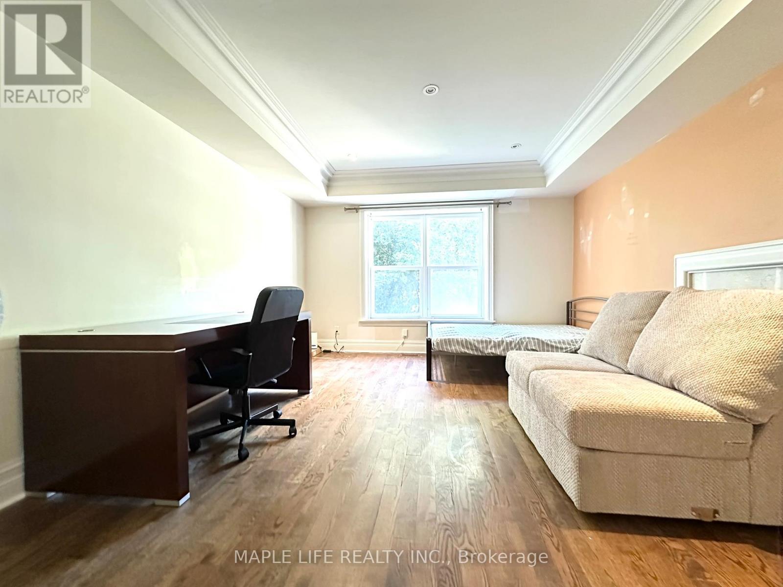 16 Brian Cliff Drive, Toronto, ON