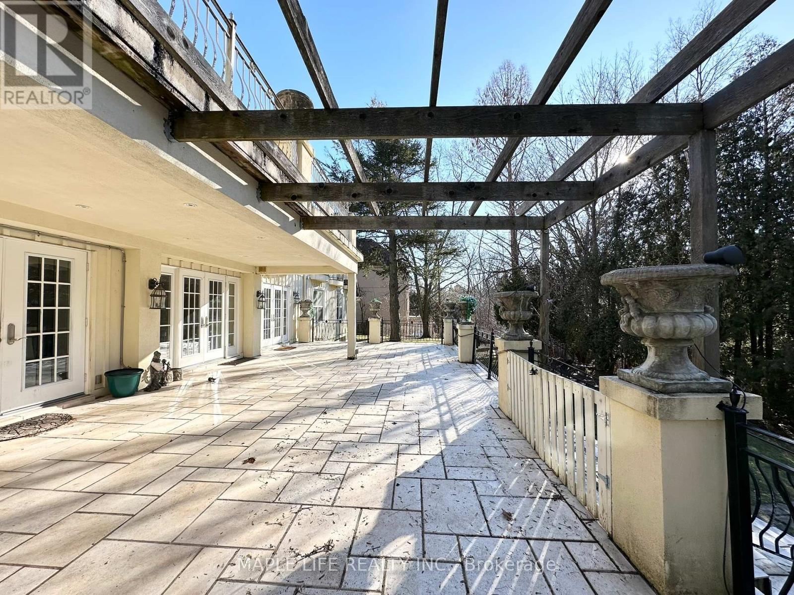 16 Brian Cliff Drive, Toronto, ON