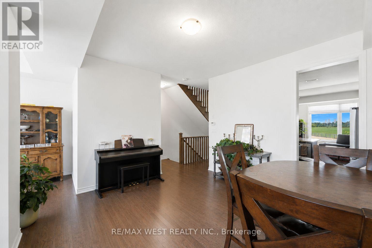 55 Holyrood Crescent, Vaughan, ON