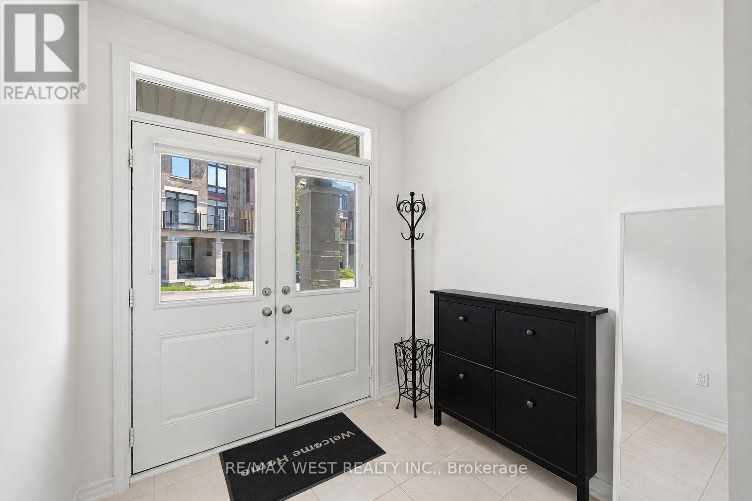 55 Holyrood Crescent, Vaughan, ON