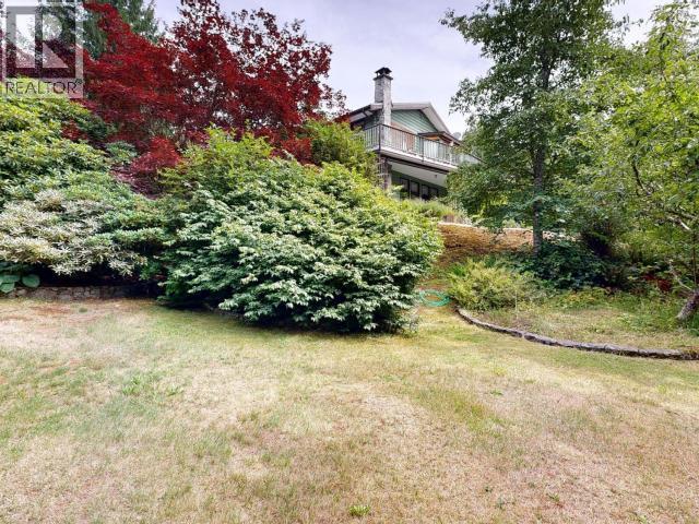 9573 Larson Road, Powell River, BC - Outdoor