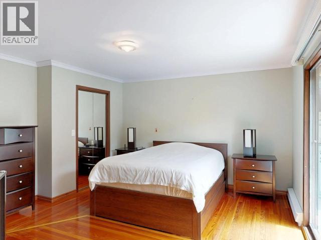 9573 Larson Road, Powell River, BC - Indoor Photo Showing Bedroom