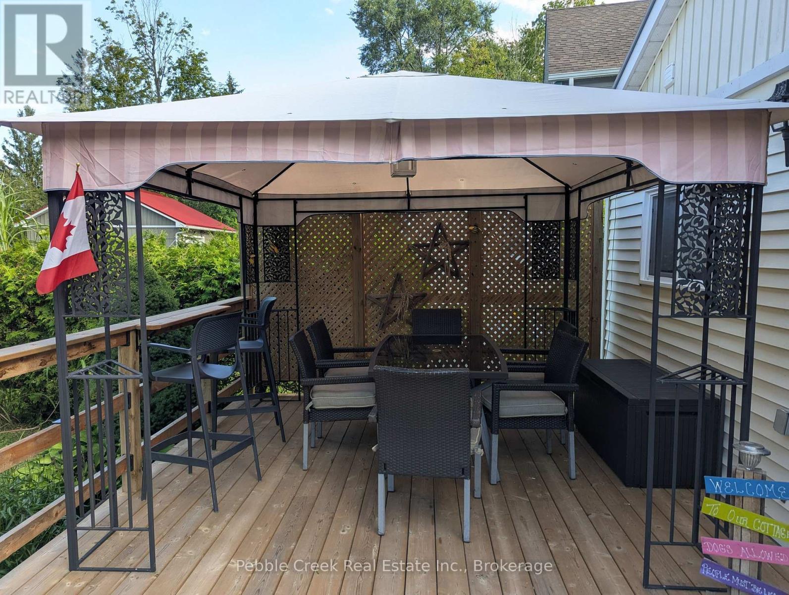 Gazebo - 6 Park Road, Central Huron (Goderich), ON
