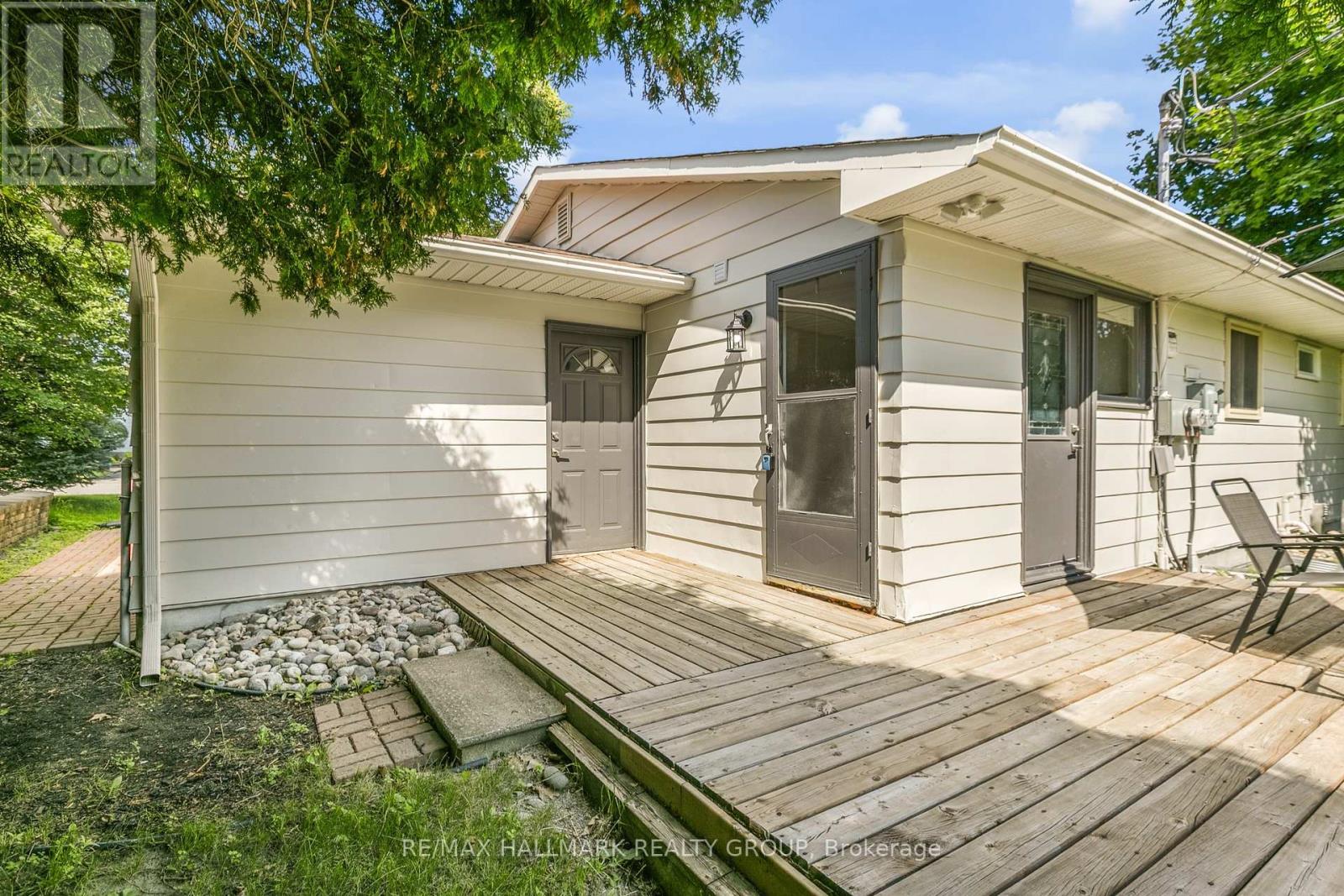2nd unit entrance - 3336 Kodiak Street, Ottawa, ON