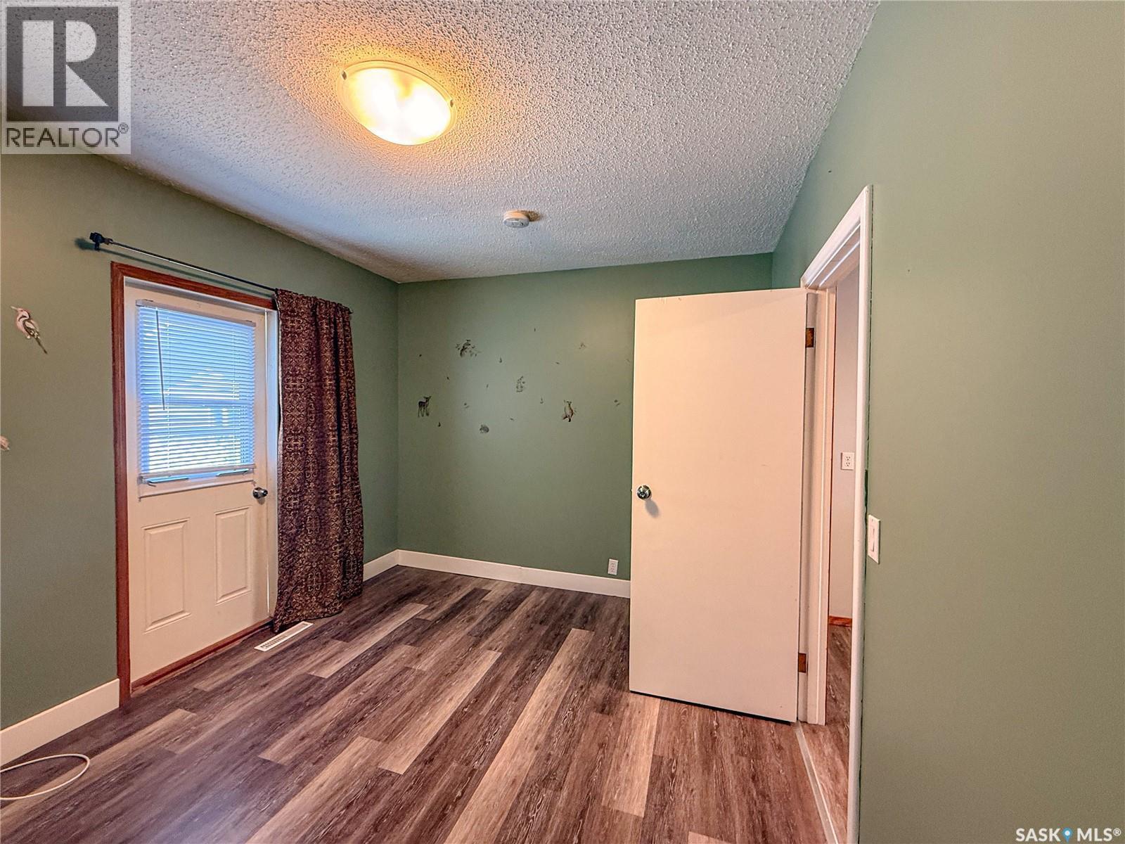 430 3Rd Street E, Shaunavon, SK - Indoor Photo Showing Other Room
