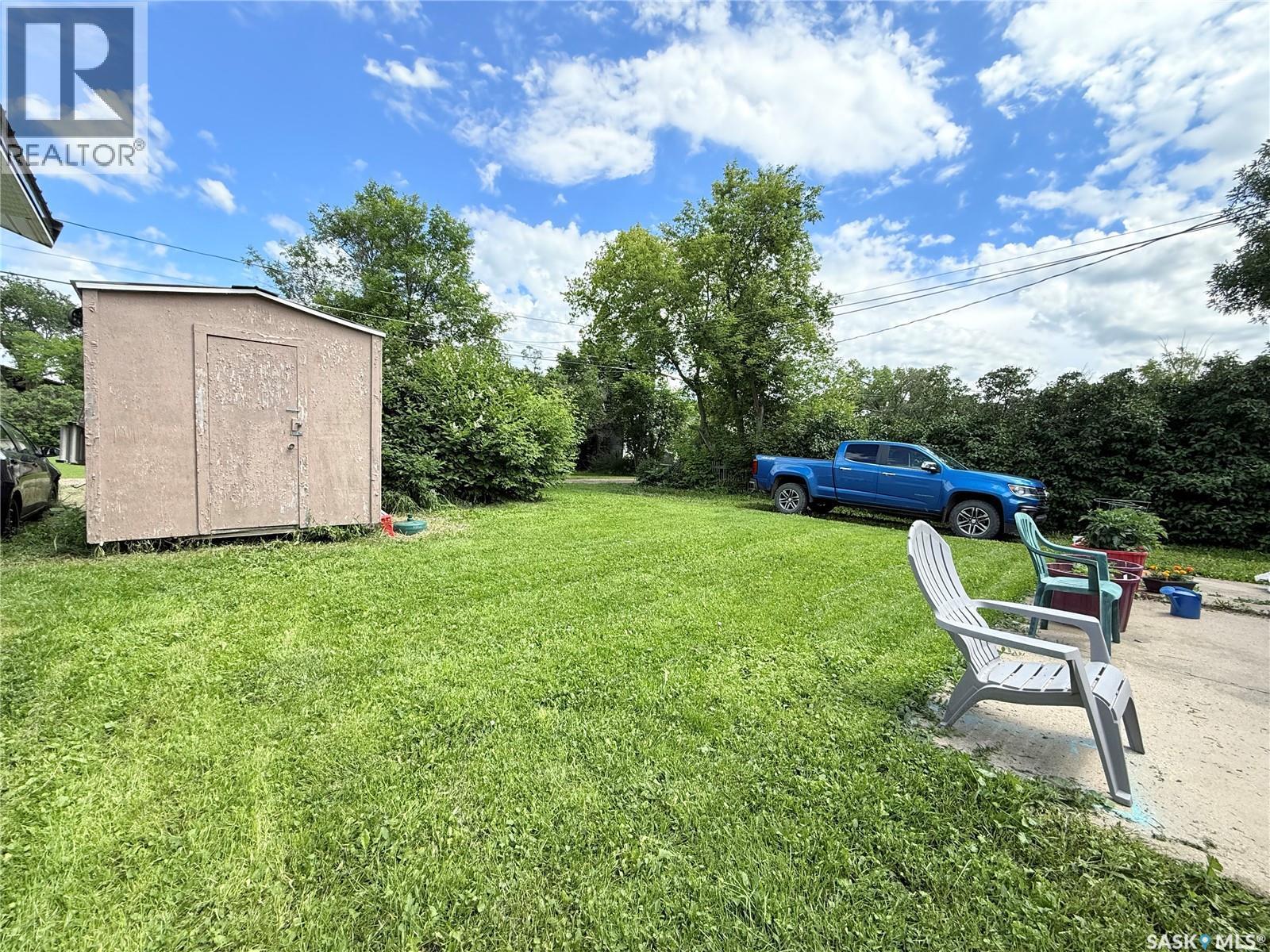 430 3Rd Street E, Shaunavon, SK - Outdoor