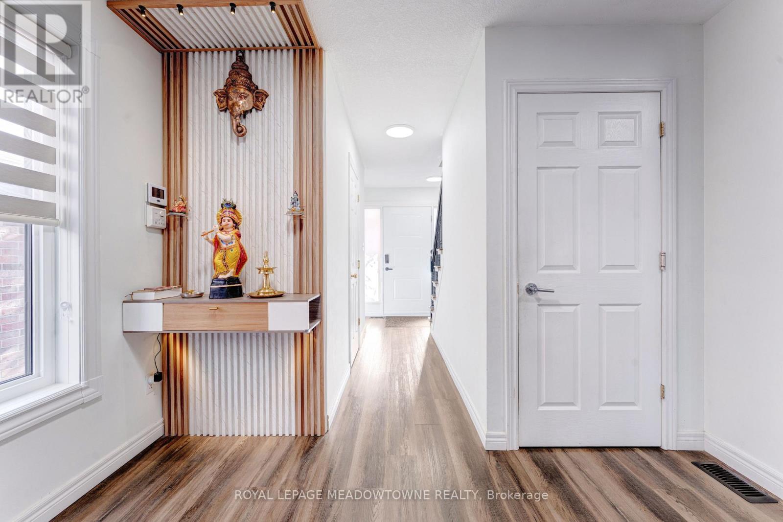 71 Mcfarlane Drive, Cambridge, ON