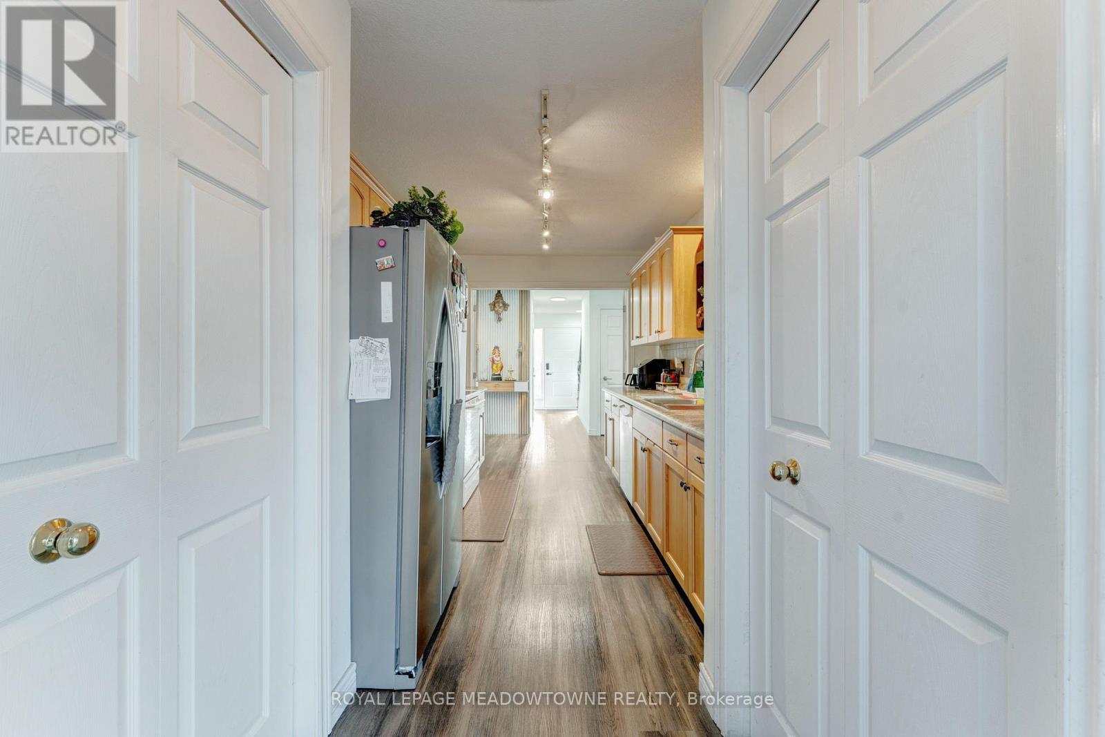 71 Mcfarlane Drive, Cambridge, ON