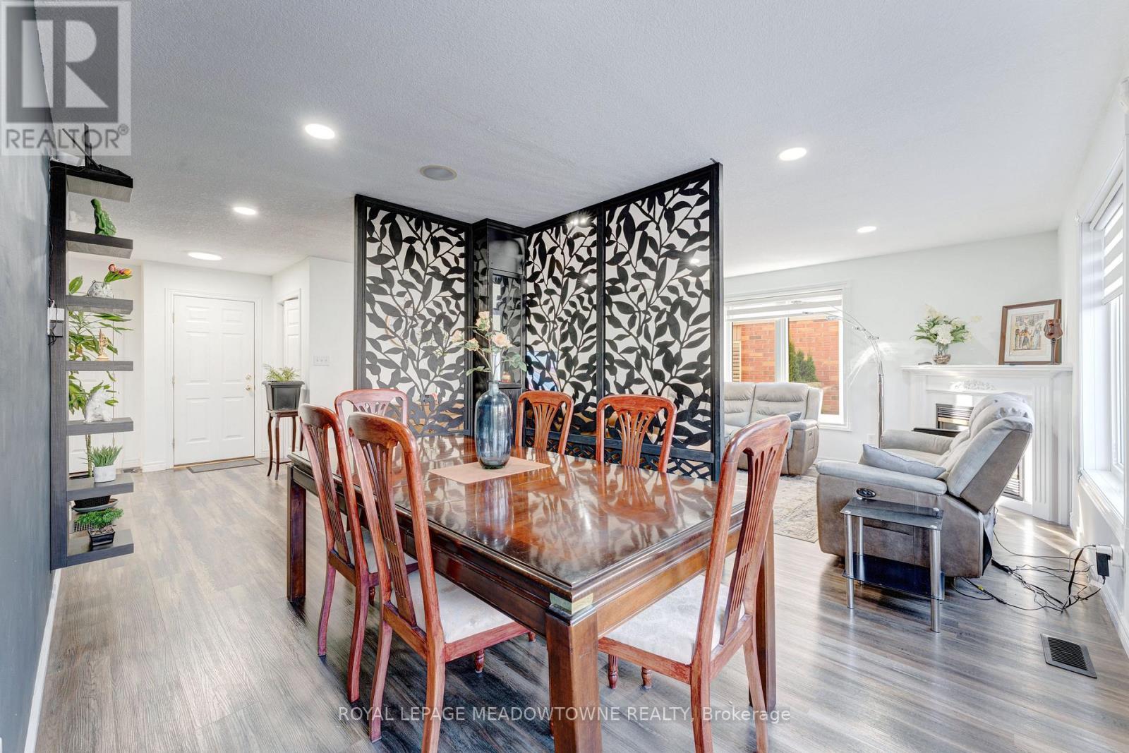 71 Mcfarlane Drive, Cambridge, ON