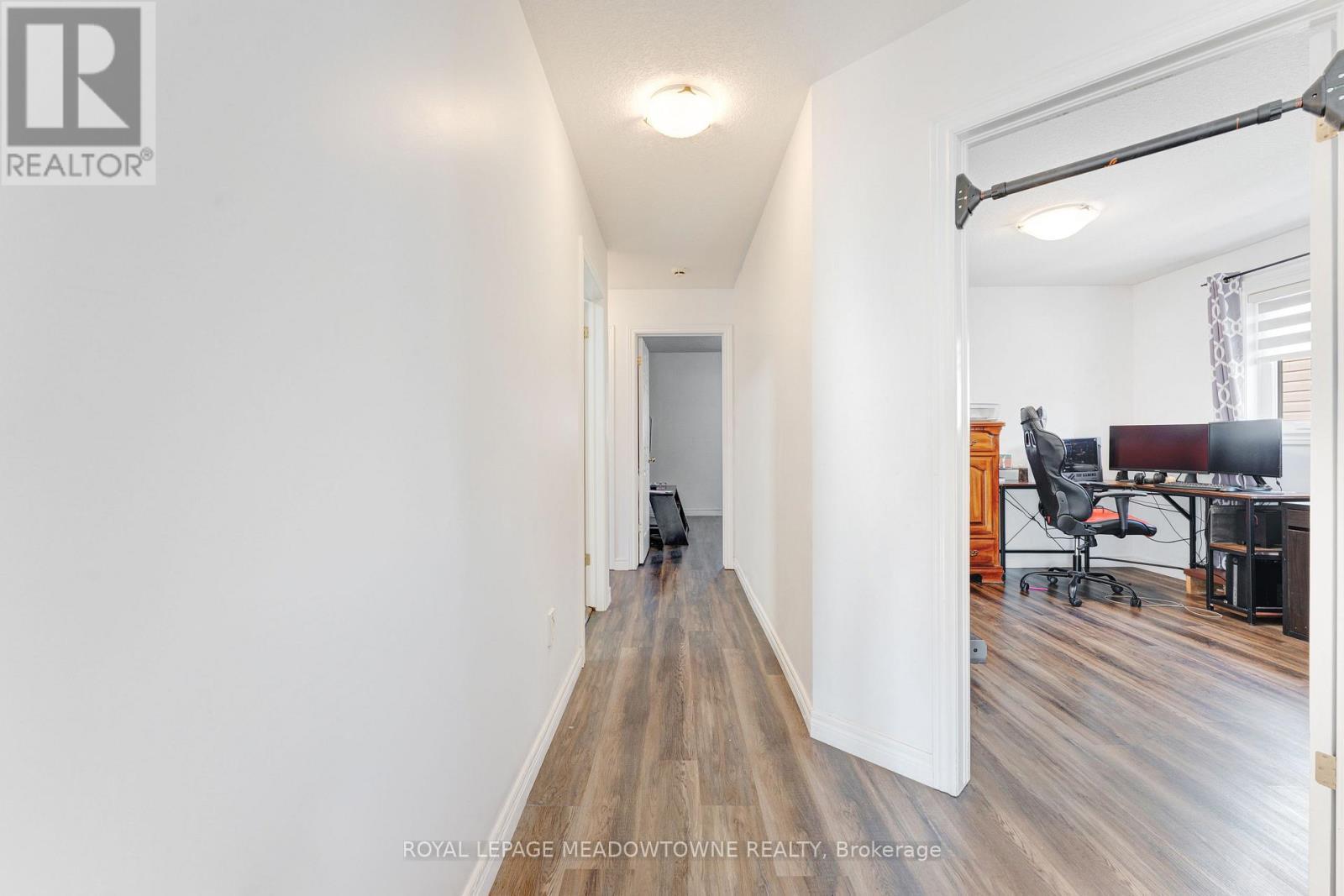 71 Mcfarlane Drive, Cambridge, ON
