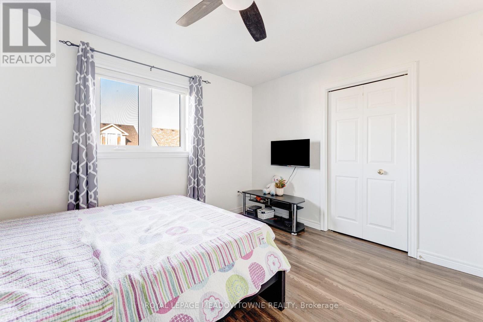 71 Mcfarlane Drive, Cambridge, ON