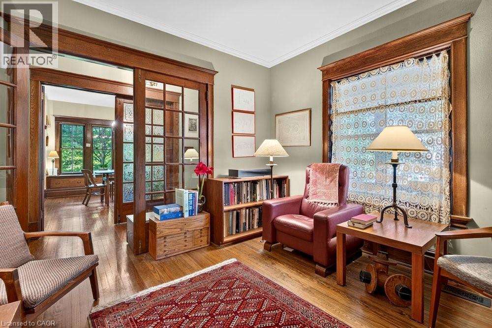 526 Burlington Avenue, Burlington, ON - Indoor