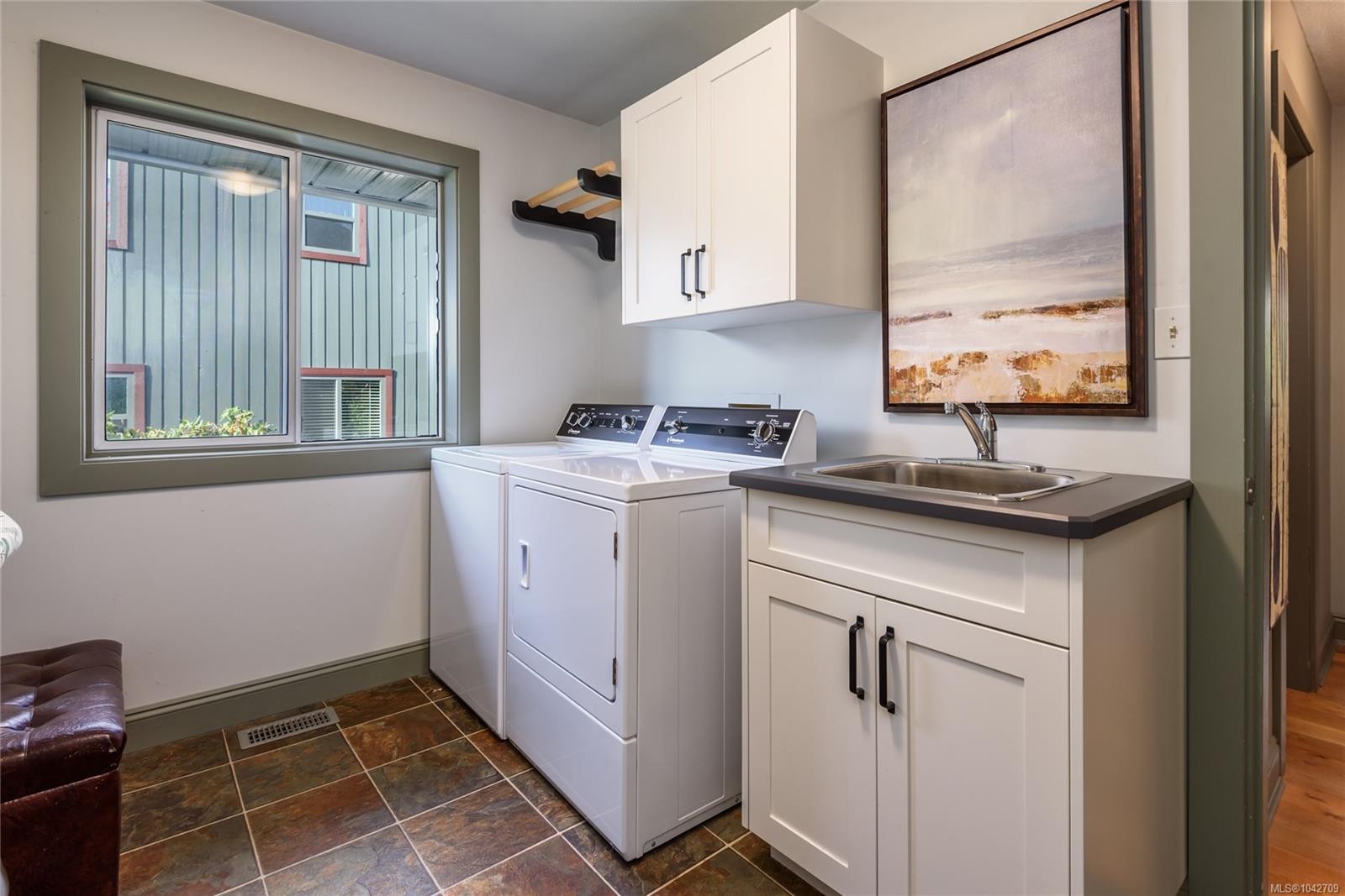 1716 Tofino Pl, Comox, BC