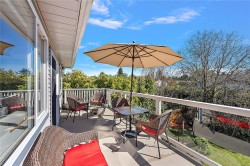 10347 Bowerbank Rd Sidney, BC V8L 3L6