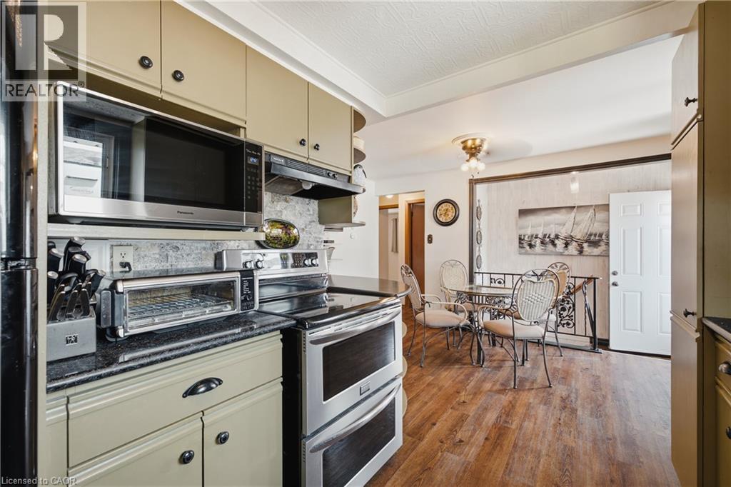89 Geneva Crescent, Kitchener, ON