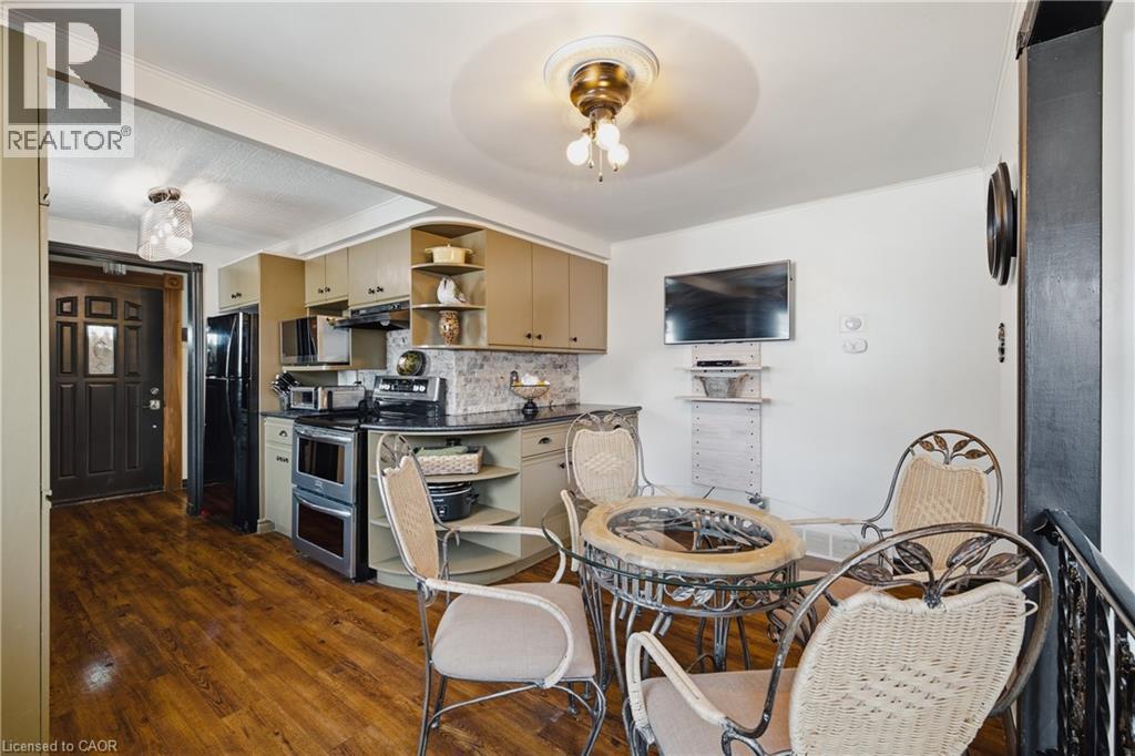89 Geneva Crescent, Kitchener, ON