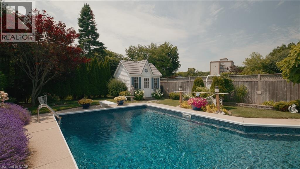89 Geneva Crescent, Kitchener, ON