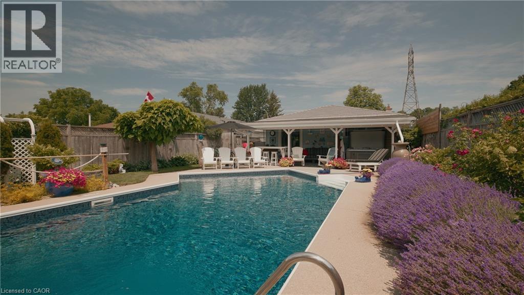 89 Geneva Crescent, Kitchener, ON